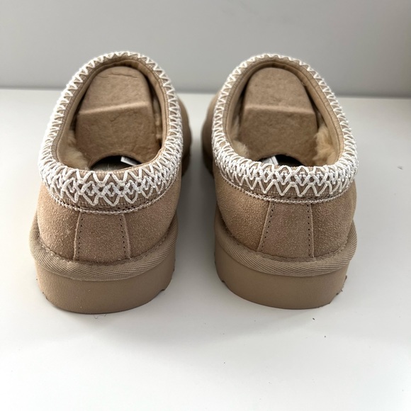 🚨LAST ONE! UGG TASMAN SLIPPERS-NEW MUSTARD SEED COLOR- WOMEN’S📍(PRICE IS FIRM) - Picture 12 of 16